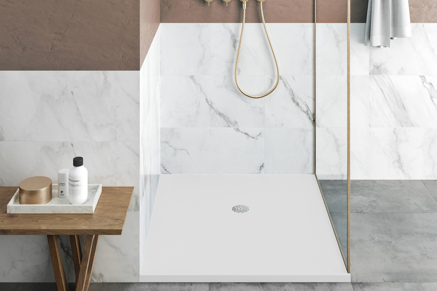 Tece präsentiert Duschflächen aus Mineralguss in verschiedensten Strukturen, Formen und Farben.