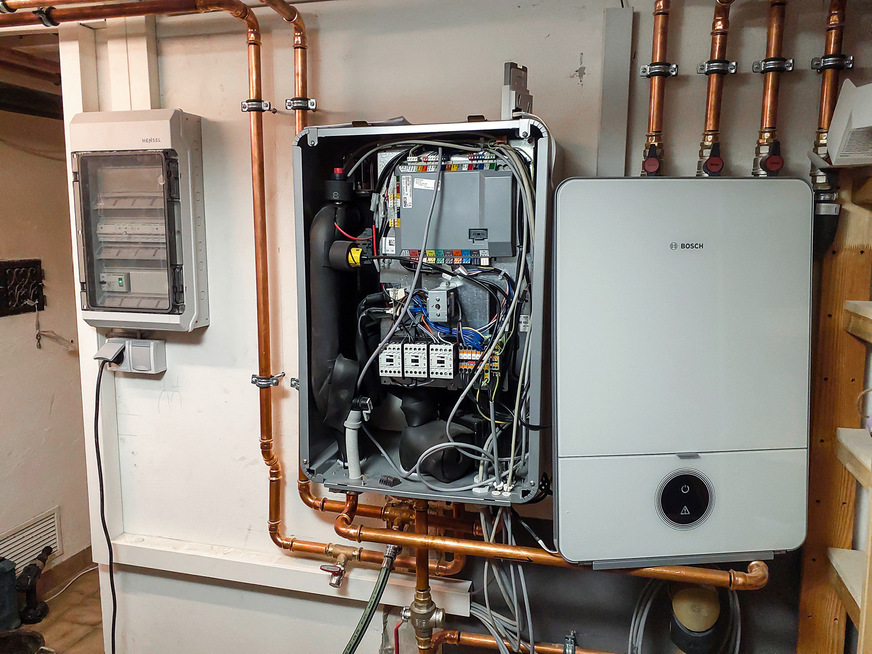 Die Inneneinheit der Wärmepumpe verfügt über sämtliche sicherheitstechnischen und hydraulischen&nbsp;Einrichtungen inkl. Heizelement und&nbsp;Heizungsregelung.