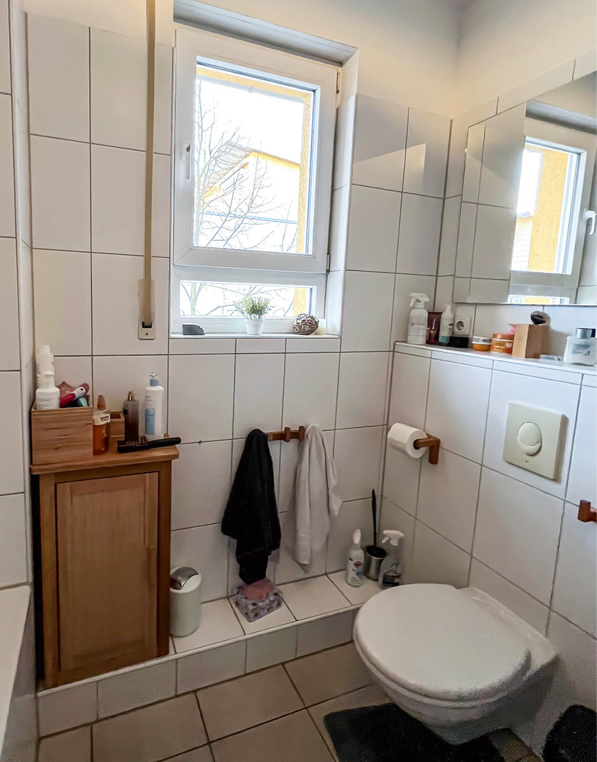 Vorher: Ungeeigneter und fehlender Stauraum&nbsp;verursacht optisches Chaos.