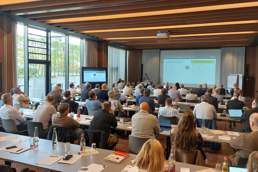 Die Konferenz und der Runde Tisch der Infrarotheizungsbranche, der traditionell am Vortag stattfindet, haben sich als Branchentreffpunkt etabliert.