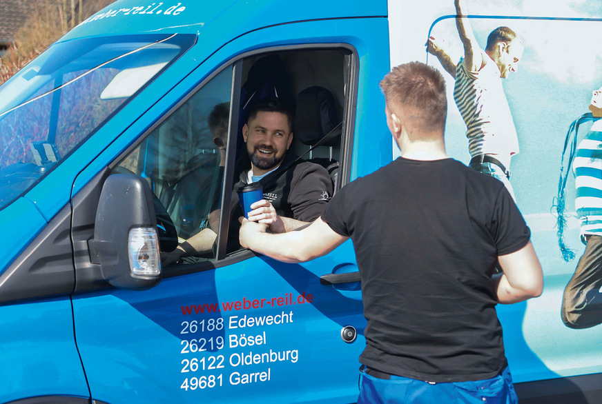 Die Servicetechniker sind täglich zuverlässig unterwegs – ein starker Teamgeist unterstützt.