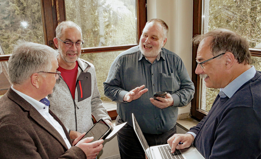Terminabsprache im Arbeitskreis Asbest für die nächste digitale Sitzung (v.r.): Andreas Adler, Jörg Knapp,&nbsp;Matthias Baro und Dr. Matthias Wagnitz.