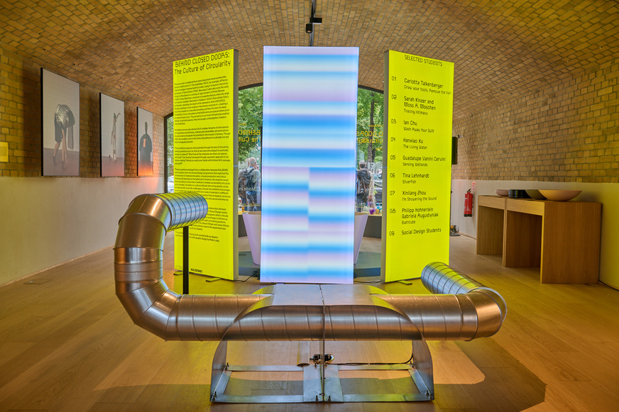 Ausstellung „Behind Closed Doors“ im Kaldewei Brand Space Berlin.