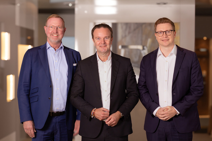 Auf die gemeinsame Weiterentwicklung von Keuco freuen sich von links: Lubert Winnecken, CEO Keuco, Dr. Gerd Sievers und Hermann Reitze, beide Managing Partner HFO.