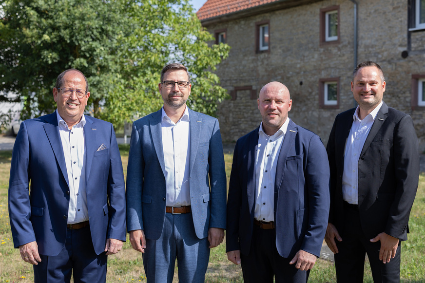 Geschäftsführung und Prokuristen Systemair Deutschland GmbH von links: Ulrich Lenz, Benjamin Klasen (Geschäftsführer Systemair Deutschland GmbH), Thomas Landgraf und Olaf Kurek)
