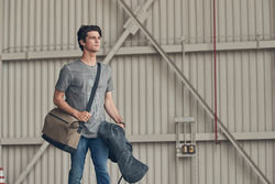 Messenger Bag e.s.motion ten: Da passt das Notebook rein