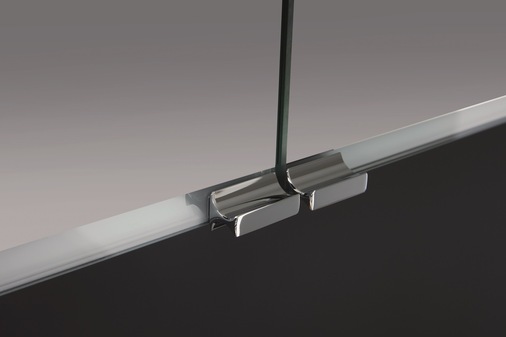 LED-Beleuchtung, Griffe und Elektropaneel im Detail.