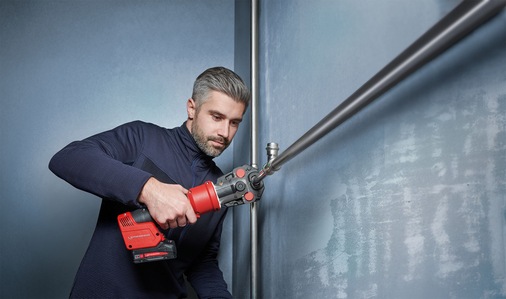 Smarte Funktionen der ROMAX NANO in Kombination mit den innovativen NANO iJAW Pressbacken zeigen die korrekten Verpressungen in der ROTHENBERGER App an und machen die Dokumentation besonders leicht