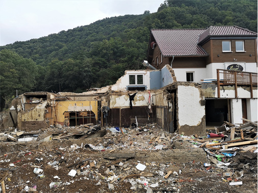 Der Ort Dernau ist extrem von dem Hochwasserereignis im Sommer 2021 betroffen. …