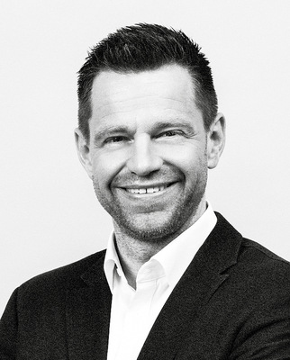 Pierre Schilling (Lacolore-Schilling): „Wichtig ist, dass die Gewerke einander vertrauen und Hand in Hand arbeiten können, um im Sinne des Kunden eine Lösung zu schaffen, die sowohl barrierefrei ist als auch ästhetisch allen Ansprüchen gerecht wird.“