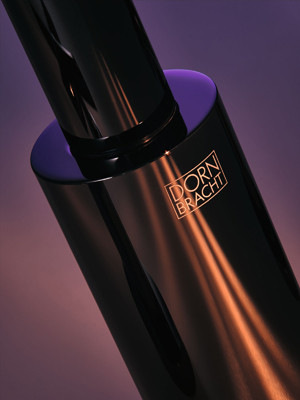 Tara in Dark Chrome.