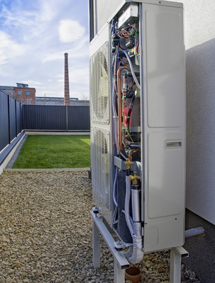  Auch beim Vergleich von Wärmeerzeugern kann es hilfreich sein, die Gradtagszahl heranzuziehen. Liefert die neue, moderne Wärmepumpe vergleichbar effizient die Wärmeenergie für das Wohnhaus wie der ehemalige Kessel?