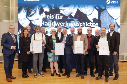 Der ZDH hat zum ersten Mal den Preis für Handwerksgeschichte verliehen.  - © ZDH / Peter Lorenz
