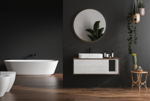 Fast jedes Badezimmer, und sei es auch noch so reduziert, kann mit wenigen typischen Elementen etwas wohnlicher ausgestaltet werden. - © Bild: leymandesign - stock.adobe.com
