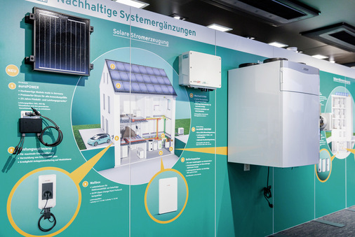  Neben den Produkten und Neuheiten der Aussteller erwartet die Besucher das Forum „Zukunft der Gebäudetechnik“ in Halle 2. Partner der Messe für den Heizungsbereich ist der Bundesverband der Deutschen Heizungsindustrie BDH.