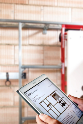  Mit Tecesmartwall lassen sich Badezimmer auf dem Tablet direkt auf der Baustelle planen.