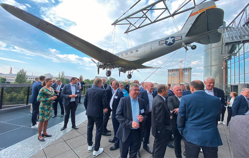 Im Berliner Technikmuseum feierte der ZVSHK das 75-jährige Bestehen der obersten SHK-Handwerksvertretung in Deutschland.