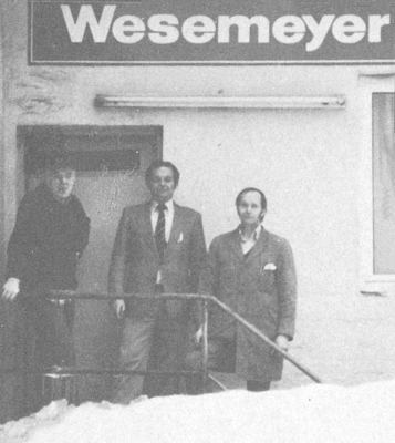 Der Firmensitz wird 1973 in die Hamburger Straße nach Ahrensburg verlegt und das Warenangebot erweitert. Der vorherige Standort in der Innenstadt bleibt bestehen.