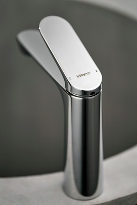 Minimierte Spaltmaße und Übergänge für ein nahtloses Design. Eine feste Abdichtung unter der Hebelkappe hält Reinigungsflüssigkeiten zurück und sorgt für maximale Hygiene.