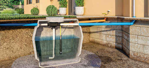 Mehrstufige   Tauchpumpen   für   Klarwasser   sind   in   Brunnen,   Zisternen   und   Regenwasserspeichern   einsetzbar.   Die   Saniwell  3-0 beispielsweise liefert konstanten Druck sowie gleichmäßigen Durchfluss und eignet sich insbesondere für die Hauswasserversorgung und Gartenbewässerung.