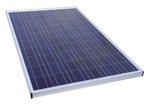Wagner & Co. stellte die neu ­entwickelten polykristallinen 60-zelligen BP-Module der Poly 3-Serie vorMaßge­schneidert für große Solar­heizungen: Comfort XL von Sonnenkraft