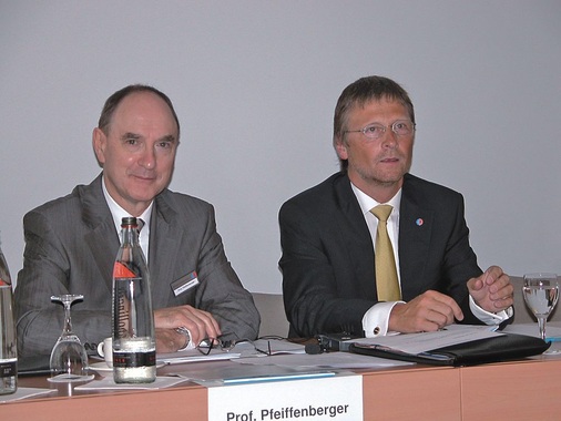 „Wir haben die Möglichkeit, die Entwicklungen aktiv mitzugestalten, dazu müssen wir uns aber nachhaltig positionieren“, FGK-Geschäfts­führer Günther Mertz (r.) und Prof. Ulrich Pfeiffenberger zu den aktuellen Herausforderungen