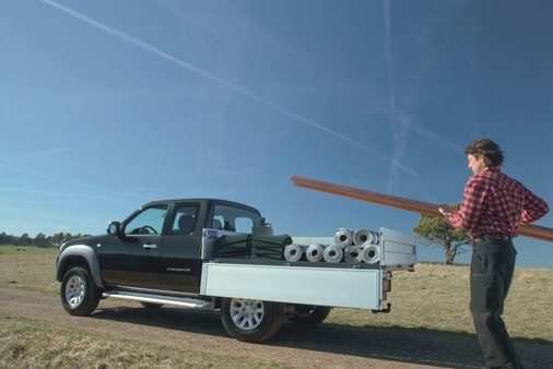 Beim Mazda Pick-up Freestyle-Cab erreicht die Ladefläche noch eine ­Länge von gut 1,7 m, beim XL-Cab ist sie 20 cm kürzer