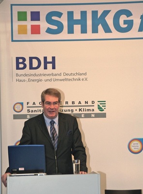 VDS-Geschäftsführer Jens Wischmann referierte im Rahmen des SHKG-Forums über die aktuellen Entwicklungen im Sanitärbereich