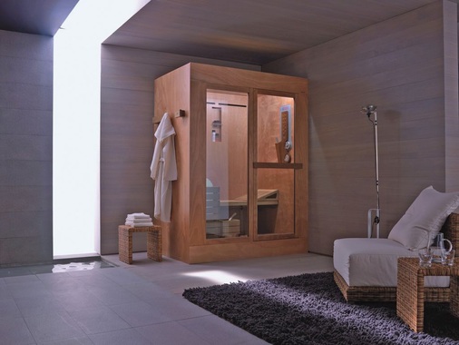Das Wellness-Center Tris kombiniert Sauna, Dampfbad und Dusche