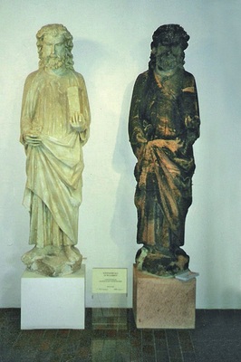 Bild 2 Die Statuen des Freiburger Münsters, einmal von der Außenluft belastet und einmal unbelastet