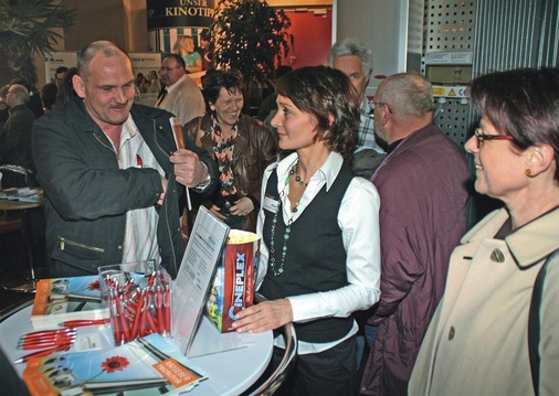 Jeder Handwerksbetrieb hatte seine eigene Beratungsinsel, an dem ­Betriebsinhaber und Mitarbeiter die Kunden fachgerecht informierten und individuelles Werbematerial verteilten