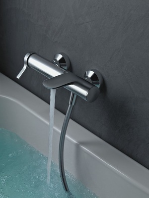 Bade- und Brause-Thermostate für den Wandeinbau runden das Programm ­Melange ab