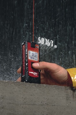 Das Gehäuse sollte baustellentauglich, sprich: stoß-, staub- und spritzwassergeschützt sein