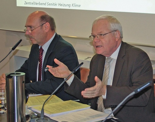 ZVSHK-Präsident Bruno Schliefke (rechts) und Hauptgeschäftsführer ­Michael von Bock und Polach berichteten über die politischen Gespräche