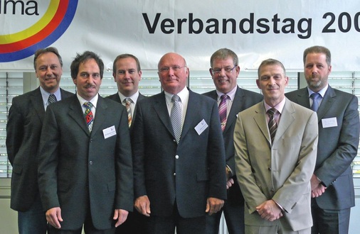 Der neue Vorstand (v.l.): Hans-Joachim Hering, Karl-Hermann Richter, Wilfried Dahlmanns, Landesinnungsmeister Dieter Lackmann, Norbert Borgmann, Dieter Tscharntke und Bernd Schöllgen