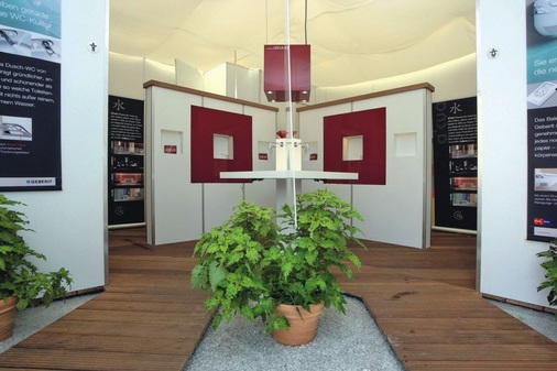 Exquisite Ausstattung empfängt den Gast im Inneren des Locus-Würfels