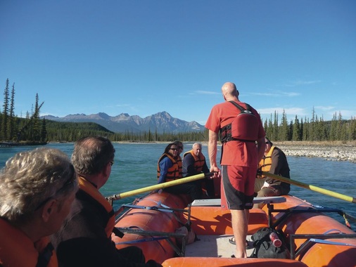 Wenn SBZ-Leser reisen, scheint auch im Oktober in Kanada die Sonne: Mit dem Schlauchboot ging es durch die überwältigende Natur