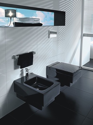 Auch WC und Bidet in schwarz: Aus der Waschplatzlösung Memento wurde eine vollständige Villeroy & Boch-Kollektion