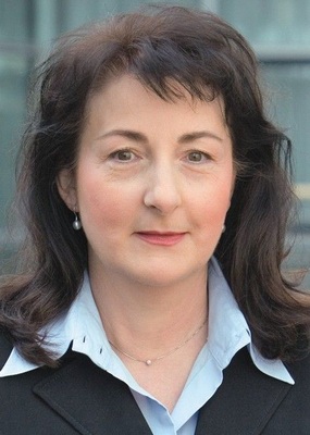 Dr. Deliane Träber