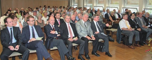 Mit einem Festakt würdigten die Verantwortlichen der Heinrich-Meidinger-Schule am 3. Juli in Karlsruhe das einhundertjährige Bestehen