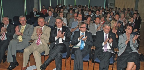 Interessante Informationen und Denkanstöße mit Humor vorgetragen: Die aufmerksamen Zuhörer wussten dies zu schätzen