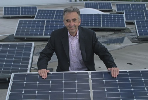 SHK-Unternehmer Peter Küpper steht zur Photovoltaik und meint deshalb: „Wer jetzt kein PV macht, der ist selber schuld.“