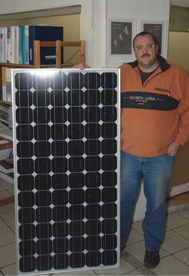 Etwa 70 % des Umsatzes macht der Riegelsberger Unter­nehmer mit Solartechnik und Solarstrominstallationen.