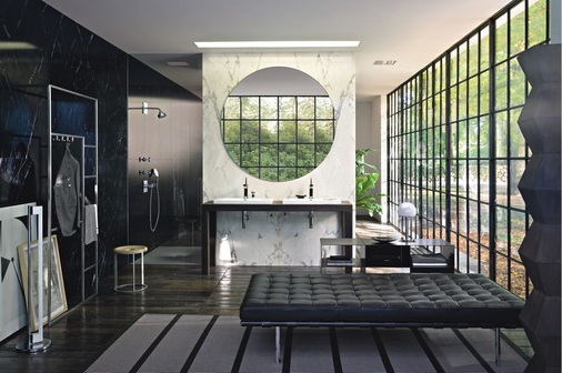 Eines der ersten Raumkonzepte für das Bad, das in einer eigenen Kollektion (für Axor) seine Realisierung fand und genauso für den Objekt- wie für den Privatbereich Musterlösungen bietet, stammt von Antonio Citterio.