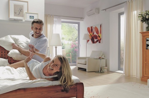 1 Raumklimasysteme mit Invertertechnologie und Wärmepumpenfunktion eignen sich für die flexible Sanierung von Nachtspeicherheizsystemen.