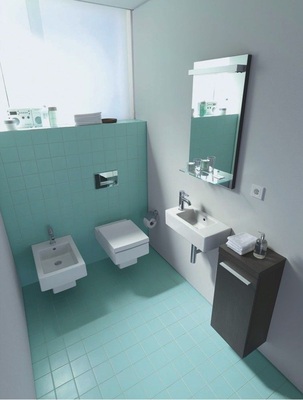 12 Frisch in den Tag startet man in diesem Bad mit Türkis und viel Weiß.