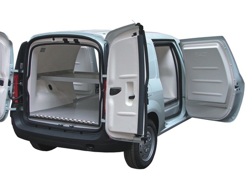 Der Lieferwagen Logan Express kann im Laderaum mit einem Zwischenboden aus­gestattet werden.