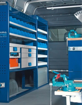 Mit variablen Komponenten (hier die Serie Profi-Line) lässt Ausrüster ­Plastipol-Scheu ­Lieferwagen und Transporter zu alltagstauglichen Branchenfahrzeugen werden.