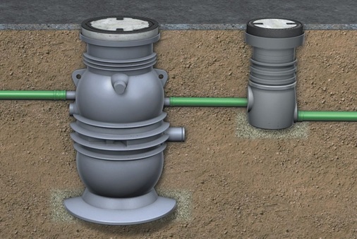 Fettabscheider für den Erdeinbau gemäß DIN EN 1825 und DIN 4040-100. Besonderheiten der Anlage: Befahrbarkeit durch Pkws (Belastungsklasse B 125) und Auftriebsicherheit gegen Grundwasser (bis Oberkante Gelände ohne zusätzliche Maßnahmen).