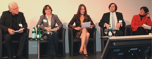 Kongress mit Talkrunde: Das Bundesbauministerium bot das geeignete Forum, um das Potenzial der Haustechnik für Klimaschutz, Wachstum und Beschäftigung aufzuzeigen.